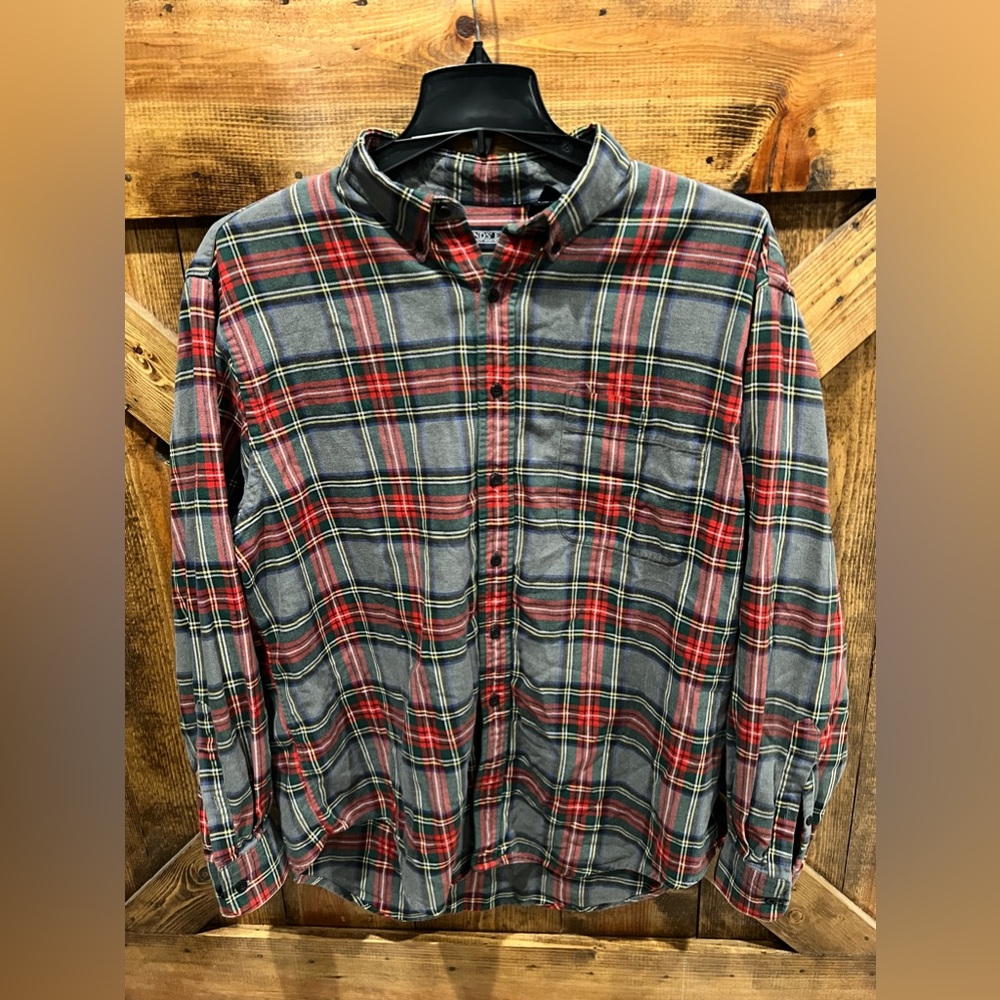 Lands End | 100% Cotton Plaid Flannel Gray and Red  Button-Down Shirt. Sz XL‎